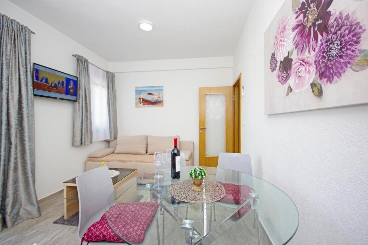 Apartment Emma Podstrana