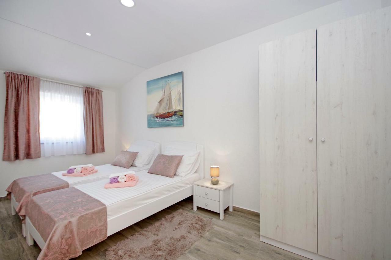 Emma Apartment